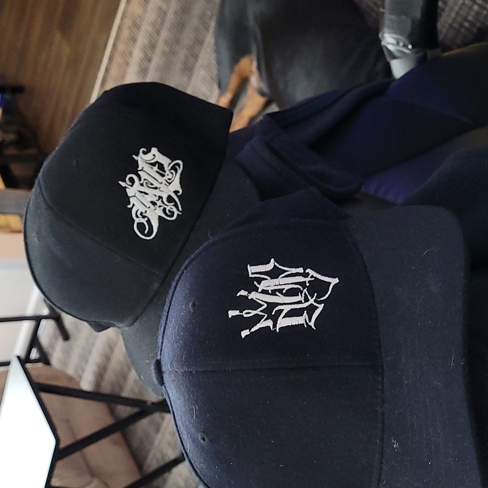2 flat bill men's hats